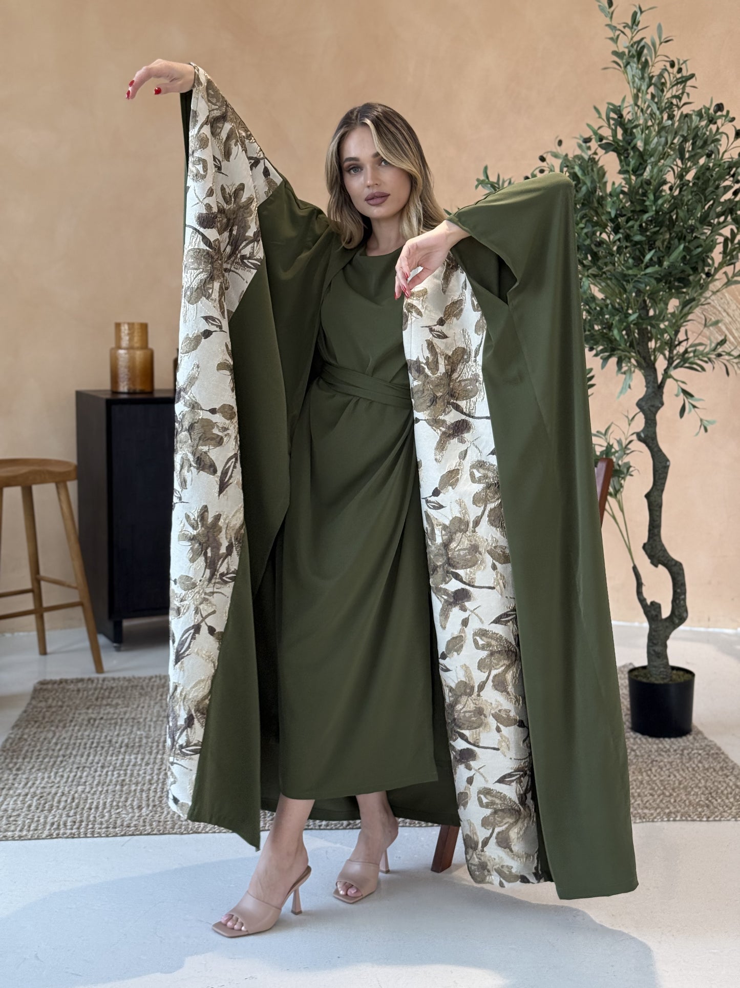 Abaya brocard green